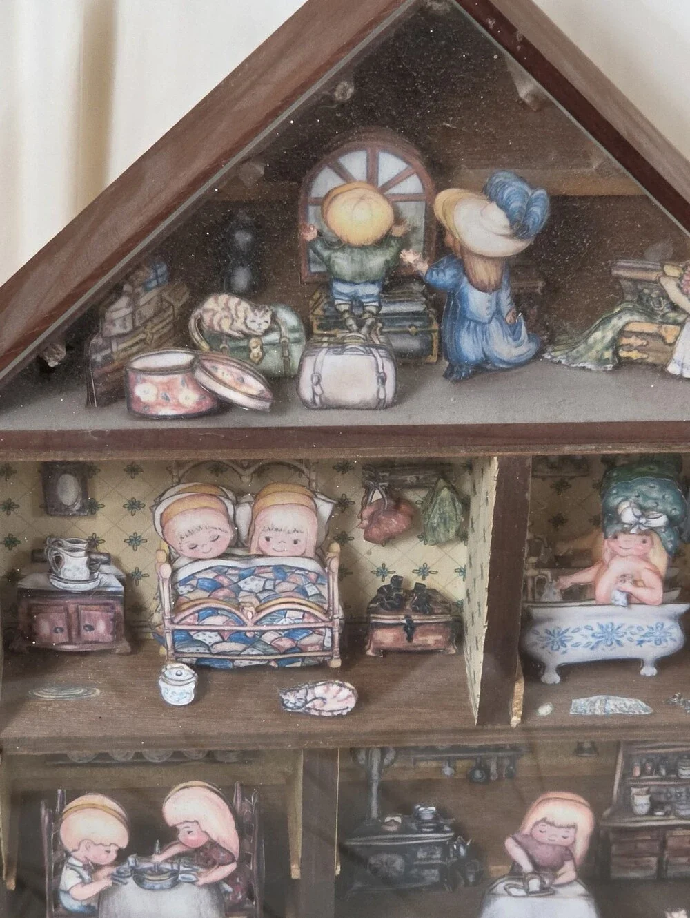 Vintage Holly Hobbie Style 3D Decoupage Wooden Dollhouse Shadow Box Diorama